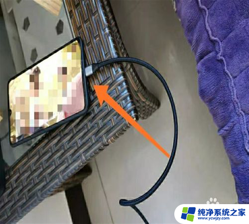 没有wifi功能的电视如何投屏 没有wifi怎么用手机投屏电视