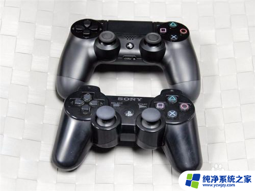 ps4双手柄设置 PS4两个手柄如何连接和设置