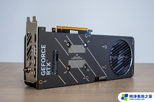 帧率画质双飞跃：iGame RTX 5060 Advanced抢先开箱，性能体验一网打尽