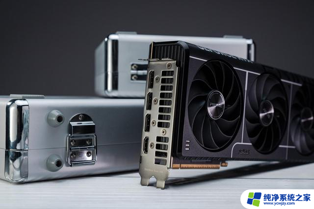 AIPC强实力华硕RTX50系显卡提供尖端性能！让你畅享顶尖游戏体验