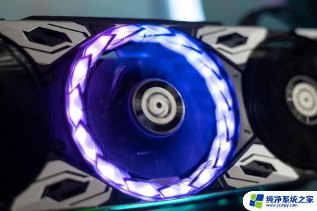 索泰GeForce RTX 4060-8GB天启OC评测: 或许是40系显卡中最香的一张